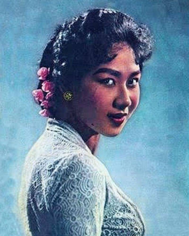 Instagram.com/titiekpuspa_official